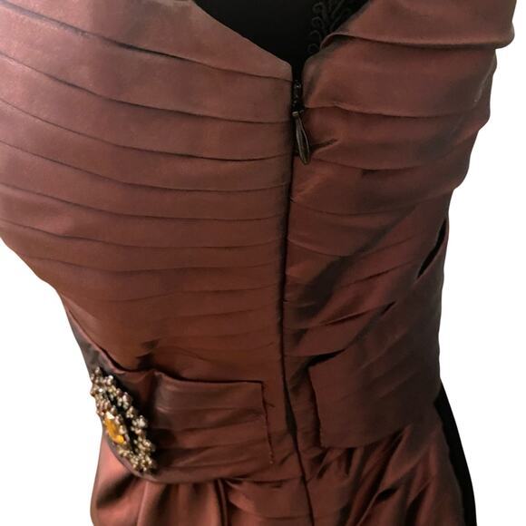 Kay Unger Witchy Whimsigoth Dark Merlot Jeweled Silk Velvet Cocktail Dress (6) - Picture 6 of 10